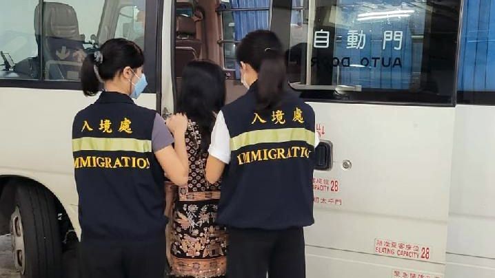 Departemen Imigrasi Hong Kong Melakukan Operasi Penangkapan Pekerja Gelap Di 33 Lokasi Pada Tanggal 2-5 Agustus 2021, 16 Orang Tertangkap