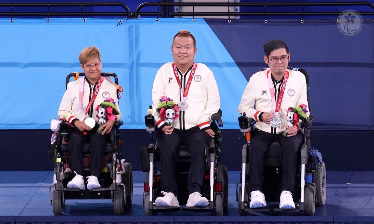 Atlet Boccia Hong Kong Leung Yuk-wing, Vivian Lau Wai-yan Dan Wong Kwan-hang Meraih Medali Perak Paralimpiade Tokyo 2020