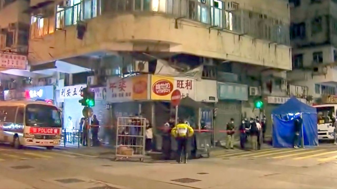 Pemerintah Hong Kong Melakukan "Lockdown" Di Daerah Sham Shui Po Mulai 21 Januari 2022 Mulai Pukul 19.00