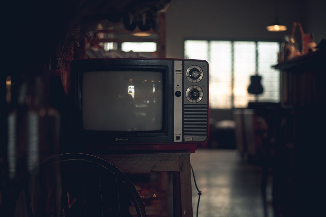 Bantuan Pemerintah Untuk Alat Televisi Digital Bagi Keluarga Yang Memerlukan Bantuan